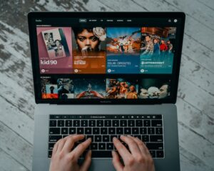 Paramountplus.com/roku